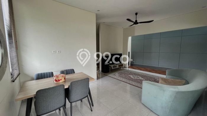 Rumah Modern Minimalis 5 Kamar Siap Huni di Ciputat Rumah Modern Minimalis 5 Kamar Siap Huni di Ciputat