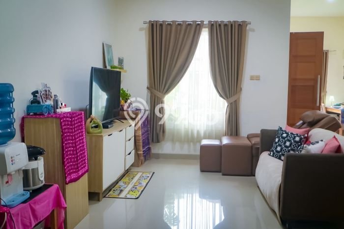 Jual Rumah Eksklusif 4 KT di Bintaro, Tangerang Selatan Jual Rumah Eksklusif 4 KT di Bintaro, Tangerang Selatan