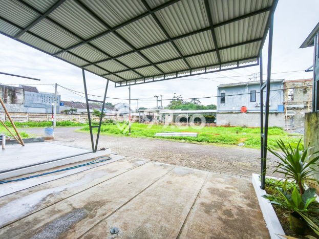 Rumah Modern Cantik 3 KT Bisa Langsung Pindah di Serpong Rumah Modern Cantik 3 KT Bisa Langsung Pindah di Serpong