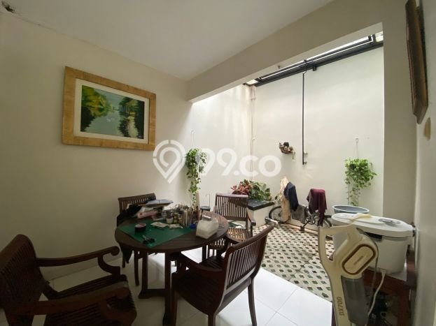Rumah Modern 4 KT di Cibubur Jakarta Timur Rumah Modern 4 KT di Cibubur Jakarta Timur