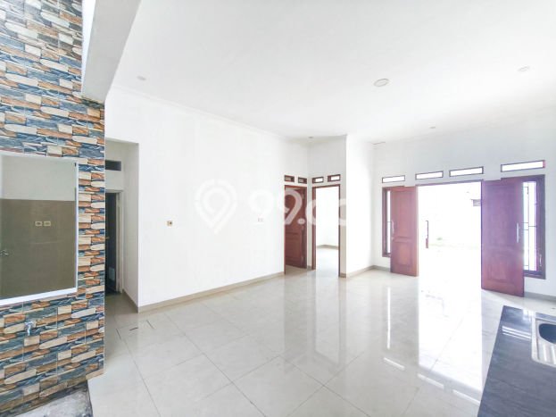 Dijual Rumah Strategis Bagus Punya 2 KT di Cipondoh Tangerang SHM Dijual Rumah Strategis Bagus Punya 2 KT di Cipondoh Tangerang SHM