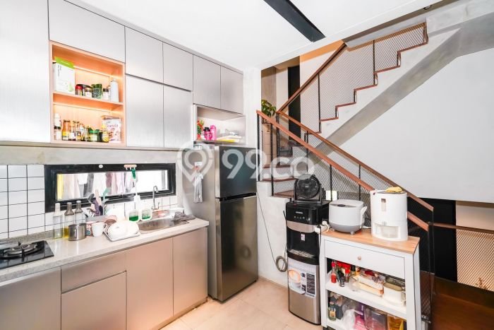 Dijual Rumah 3 Kamar Lokasi Ideal Bagus dan Strategis di Beji Dijual Rumah 3 Kamar Lokasi Ideal Bagus dan Strategis di Beji