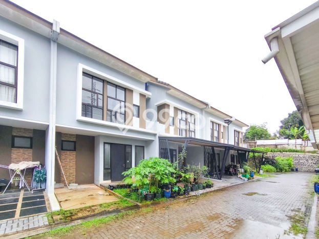 For Sale Rumah 2 Kamar Lokasi Ideal Nyaman dan Strategis di Serpong For Sale Rumah 2 Kamar Lokasi Ideal Nyaman dan Strategis di Serpong