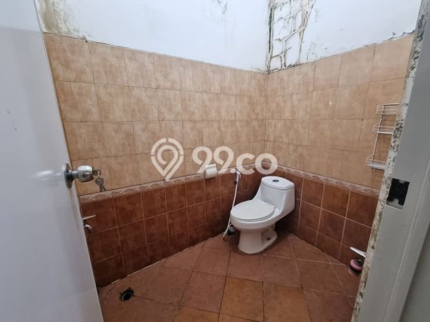 For Sale Rumah 2 Kamar Lokasi Strategis Bagus dan Strategis di Limo For Sale Rumah 2 Kamar Lokasi Strategis Bagus dan Strategis di Limo