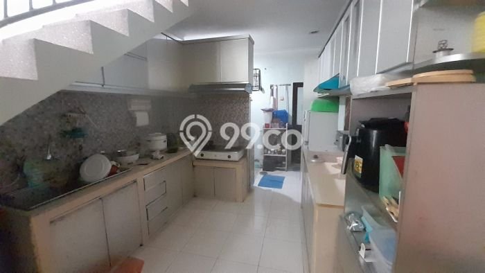 Rumah Modern Cantik 5 KT Bisa Langsung Pindah di Jagakarsa Rumah Modern Cantik 5 KT Bisa Langsung Pindah di Jagakarsa