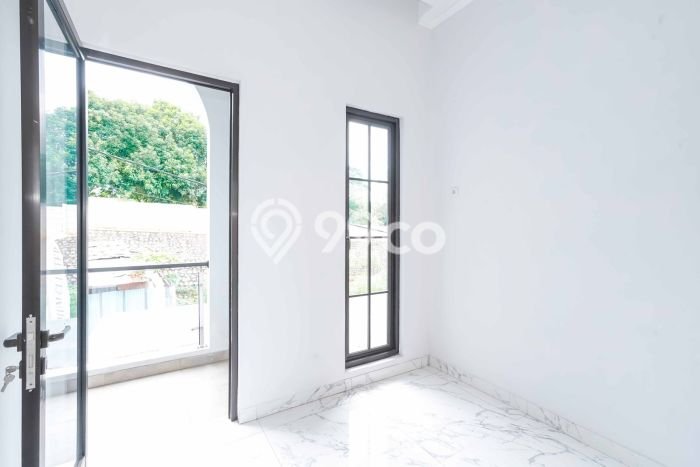 Dijual Hunian Rumah Terawat 3 Kamar di Cibubur, Jakarta Timur Dijual Hunian Rumah Terawat 3 Kamar di Cibubur, Jakarta Timur