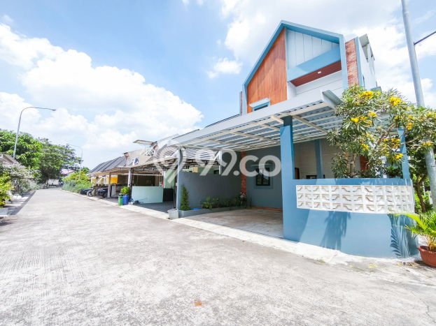 Rumah Modern 3 Kamar LT 104m2 di Kota Wisata Rumah Modern 3 Kamar LT 104m2 di Kota Wisata