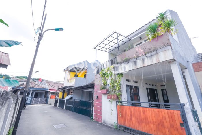 Hunian Cantik Minimalis Lb 97m2 di Cipayung, Jakarta Timur Hunian Cantik Minimalis Lb 97m2 di Cipayung, Jakarta Timur