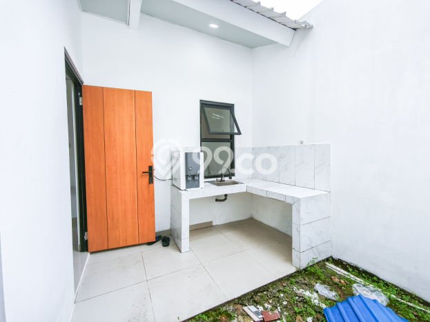 Rumah Modern Cantik 3 KT Bisa Langsung Pindah di Serpong Rumah Modern Cantik 3 KT Bisa Langsung Pindah di Serpong