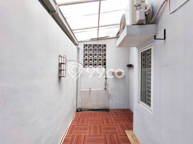 For Sale Rumah 2 Kamar Lokasi Ideal Bagus dan Strategis di Serpong For Sale Rumah 2 Kamar Lokasi Ideal Bagus dan Strategis di Serpong