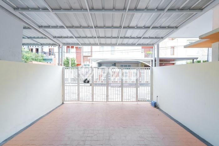 Dijual Rumah Strategis Bagus Punya 3 KT di Cilodong Depok SHM Dijual Rumah Strategis Bagus Punya 3 KT di Cilodong Depok SHM