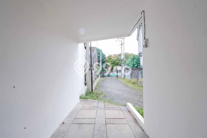 Dijual Rumah 4 Kamar Lokasi Strategis Nyaman dan Strategis di Beji Dijual Rumah 4 Kamar Lokasi Strategis Nyaman dan Strategis di Beji