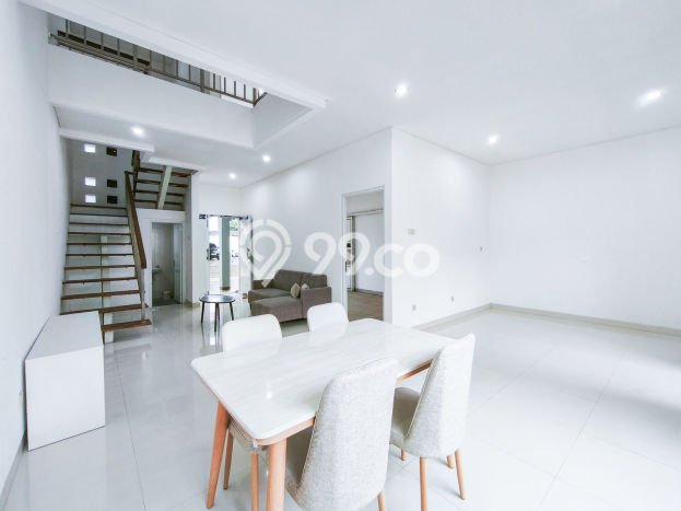 Rumah Minimalis 4 Kamar LT 120m2 di Sentul Rumah Minimalis 4 Kamar LT 120m2 di Sentul