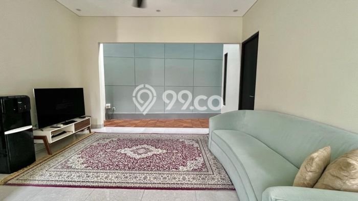 Rumah Modern Minimalis 5 Kamar Siap Huni di Ciputat Rumah Modern Minimalis 5 Kamar Siap Huni di Ciputat