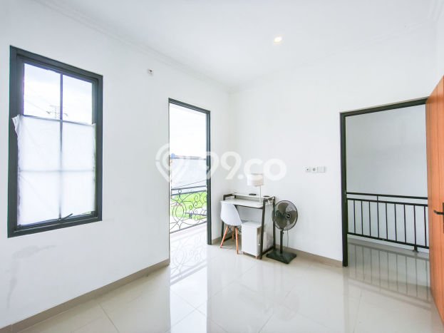 Rumah Modern Cantik 3 KT Bisa Langsung Pindah di Serpong Rumah Modern Cantik 3 KT Bisa Langsung Pindah di Serpong