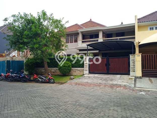Rumah Lokasi Strategis di Pakuwon City, Surabaya, Luas 375m2m² LB 400m2m² Rumah Lokasi Strategis di Pakuwon City, Surabaya, Luas 375m2m² LB 400m2m²