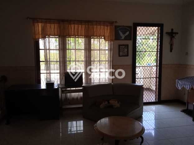 Rumah Lokasi Strategis di Pakuwon City, Surabaya, Luas 375m2m² LB 400m2m² Rumah Lokasi Strategis di Pakuwon City, Surabaya, Luas 375m2m² LB 400m2m²