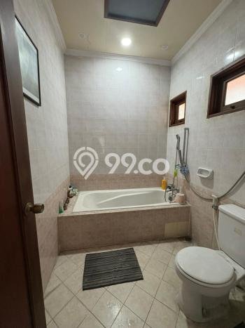 For Sale! Premium House LT 224m2 Desain Elegan di Graha For Sale! Premium House LT 224m2 Desain Elegan di Graha