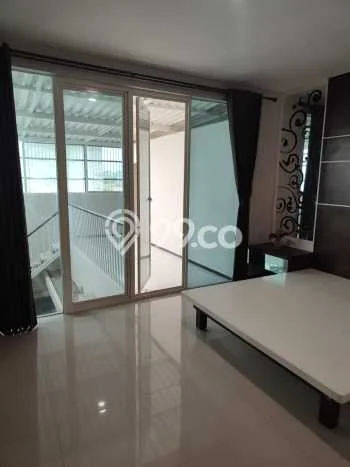Rumah Modern Cantik 4 Kamar Bisa Langsung Pindah di Wiyung Rumah Modern Cantik 4 Kamar Bisa Langsung Pindah di Wiyung