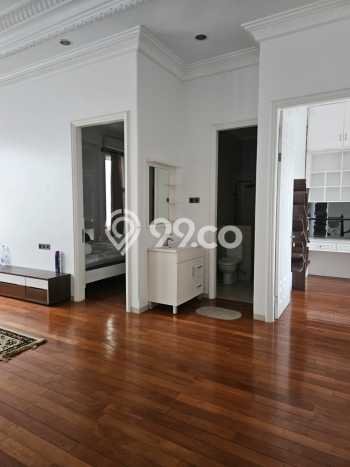 Rumah Sewa Surabaya LT 250m2 LB 250m2 Area Pakuwon Indah Rumah Sewa Surabaya LT 250m2 LB 250m2 Area Pakuwon Indah