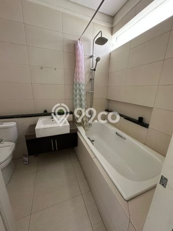 Rumah Elit Modern Siap Huni di Citraland Surabaya Rumah Elit Modern Siap Huni di Citraland Surabaya