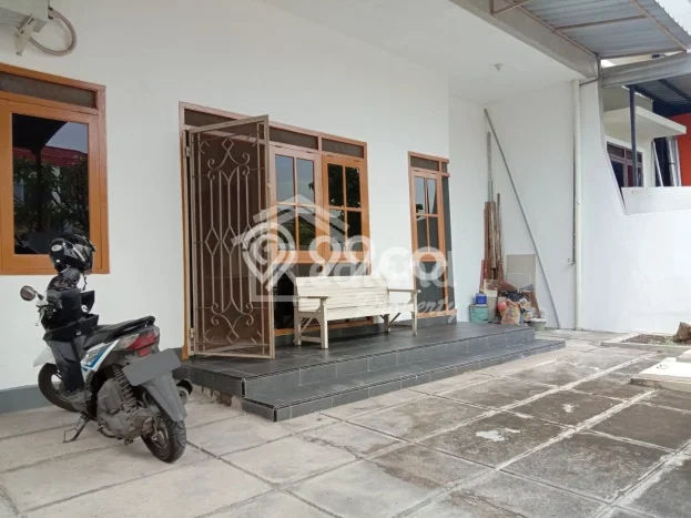 Disewakan! Rumah 3 Kamar Tidur &
2 Kamar Mandi di Puri Anjasmoro, Semarang Disewakan! Rumah 3 Kamar Tidur &
2 Kamar Mandi di Puri Anjasmoro, Semarang