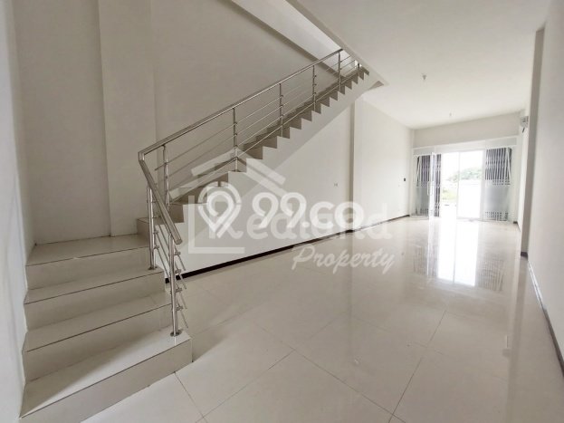 AREA KOMERSIAL! Ruko For Rent Kawasan Tawangmas, Luas 192m2m², Jalan Strategis, Ready Bisnis AREA KOMERSIAL! Ruko For Rent Kawasan Tawangmas, Luas 192m2m², Jalan Strategis, Ready Bisnis