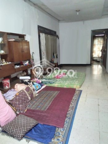 Hunian Elit LB 400m2 Siap Huni Desain Elegan di Kalibanteng Kulon, Semarang Hunian Elit LB 400m2 Siap Huni Desain Elegan di Kalibanteng Kulon, Semarang