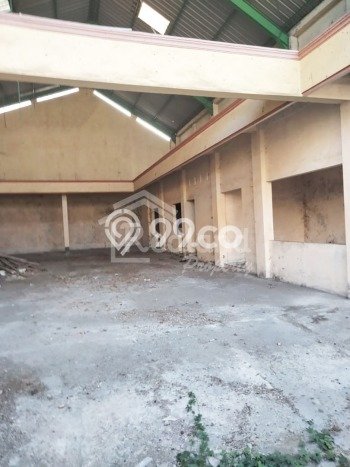 Unit Gudang Disewa Lokasi Semarang Barat, Semarang Spesifikasi Luas Bangunan 152m2 Unit Gudang Disewa Lokasi Semarang Barat, Semarang Spesifikasi Luas Bangunan 152m2