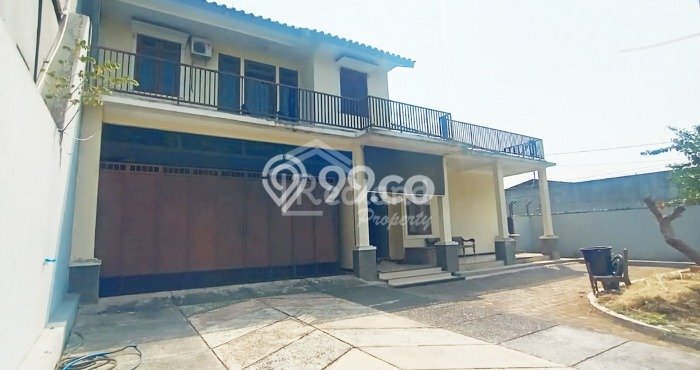 Hunian Mewah LB 300m2 Siap Huni Desain Elegan di Puspowarno, Semarang Hunian Mewah LB 300m2 Siap Huni Desain Elegan di Puspowarno, Semarang