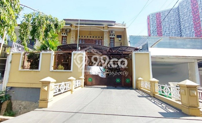 Lokasi strategis! Rumah siap huni disewakan di Tembalang LB 900m2 Lokasi strategis! Rumah siap huni disewakan di Tembalang LB 900m2