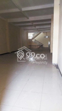 Untuk Disewa Ruko di Semarang Selatan Semarang LT 220m2, LB 600m2 Untuk Disewa Ruko di Semarang Selatan Semarang LT 220m2, LB 600m2