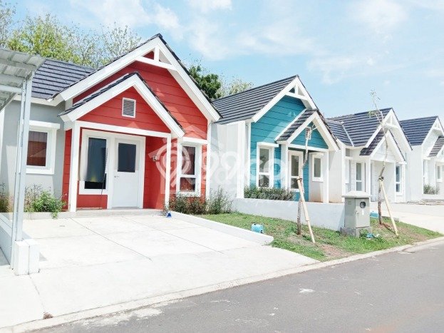 PROPERTI UNGGULAN! Rumah area BSB City, 2 KT, Lingkungan Elite, LT 120m² Bangunan 48m² PROPERTI UNGGULAN! Rumah area BSB City, 2 KT, Lingkungan Elite, LT 120m² Bangunan 48m²