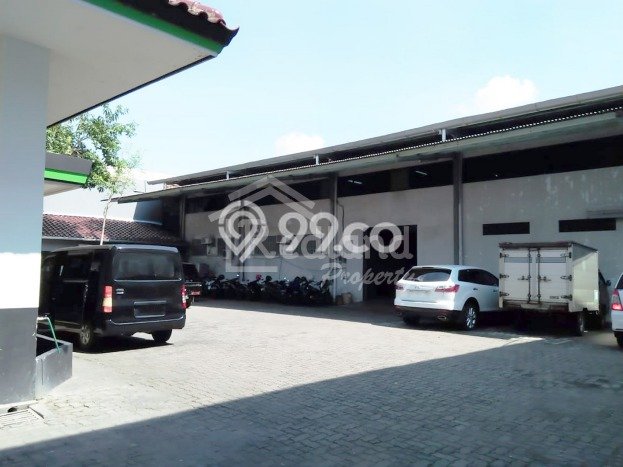 Unit Komersial Dijual di Semarang Barat Semarang Luas Bangunan 1800m2 Unit Komersial Dijual di Semarang Barat Semarang Luas Bangunan 1800m2