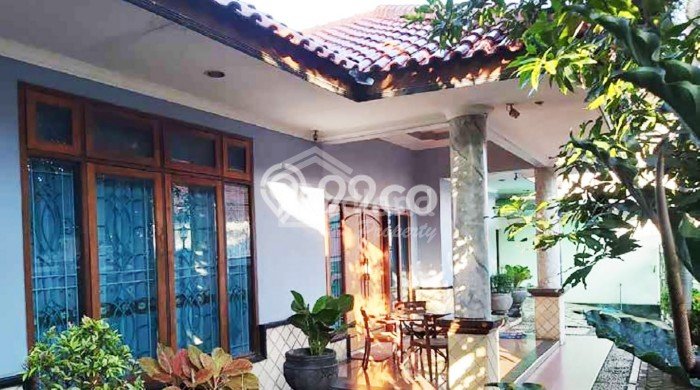 For Sale! Luxury House LT 684m2 Desain Elegan di Kauman For Sale! Luxury House LT 684m2 Desain Elegan di Kauman
