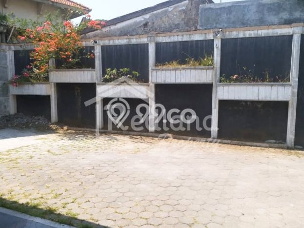 Disewakan Rumah Konsep Modern di Semarang Tengah Semarang dengan 7 KT Disewakan Rumah Konsep Modern di Semarang Tengah Semarang dengan 7 KT