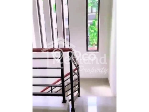 Disewakan! Rumah 3 Kamar Tidur &
3 Kamar Mandi di BSB City, Semarang Disewakan! Rumah 3 Kamar Tidur &
3 Kamar Mandi di BSB City, Semarang