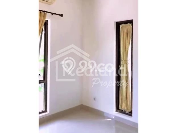 Disewakan! Rumah 3 Kamar Tidur &
3 Kamar Mandi di BSB City, Semarang Disewakan! Rumah 3 Kamar Tidur &
3 Kamar Mandi di BSB City, Semarang