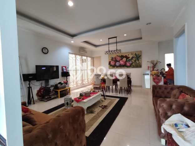 Ready to Use! Luxury House LT 180m2 Desain Elegan di Pantai Indah Kapuk Ready to Use! Luxury House LT 180m2 Desain Elegan di Pantai Indah Kapuk