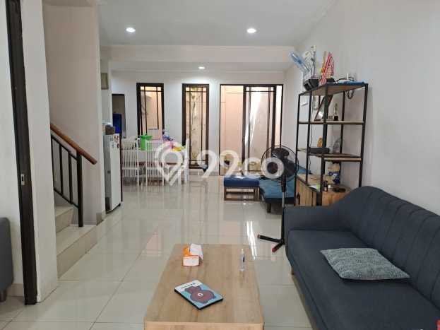 Rumah Luas Asri 3 KT Siap Huni di Green Lake City Jakarta Barat Rumah Luas Asri 3 KT Siap Huni di Green Lake City Jakarta Barat