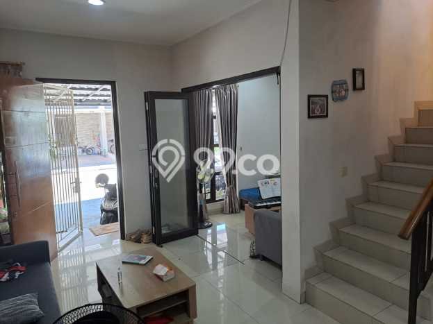 Rumah Luas Asri 3 KT Siap Huni di Green Lake City Jakarta Barat Rumah Luas Asri 3 KT Siap Huni di Green Lake City Jakarta Barat