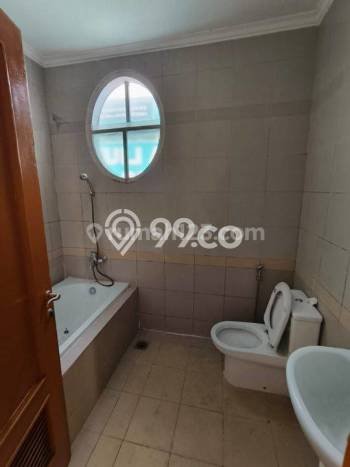 Ready to Use! Luxury House LT 180m2 Desain Elegan di Pantai Indah Kapuk Ready to Use! Luxury House LT 180m2 Desain Elegan di Pantai Indah Kapuk