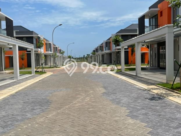 Rumah Elit LB 200m2 Siap Pakai Desain Elegan di Pantai Indah Kapuk 2, Jakarta Utara Rumah Elit LB 200m2 Siap Pakai Desain Elegan di Pantai Indah Kapuk 2, Jakarta Utara