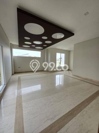 Rumah Luxury Modern Tanpa Renovasi di Golf Island Jakarta Utara Rumah Luxury Modern Tanpa Renovasi di Golf Island Jakarta Utara