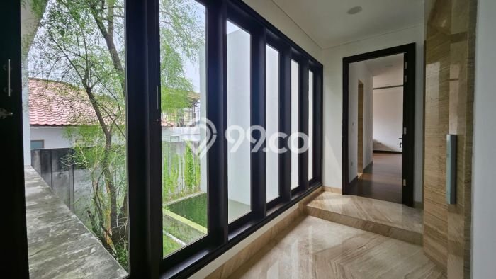 Hunian Mewah Dijual LT 692m2 di Kebayoran Baru, Jakarta Selatan Hunian Mewah Dijual LT 692m2 di Kebayoran Baru, Jakarta Selatan