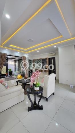 Hunian Elit LB 177m2 Siap Huni Desain Elegan di Bintaro, Tangerang Selatan Hunian Elit LB 177m2 Siap Huni Desain Elegan di Bintaro, Tangerang Selatan