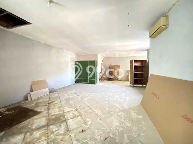 Dijual Rumah Luas Elegan Dengan View Cantik di Bintaro, Jakarta Selatan Dijual Rumah Luas Elegan Dengan View Cantik di Bintaro, Jakarta Selatan
