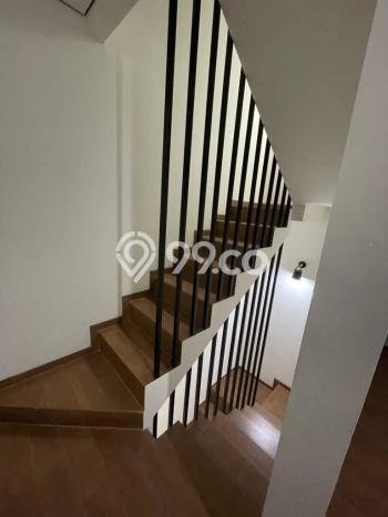 Rumah Elit Modern Tanpa Renovasi di Sektor 9-Bintaro Tangerang Selatan Rumah Elit Modern Tanpa Renovasi di Sektor 9-Bintaro Tangerang Selatan
