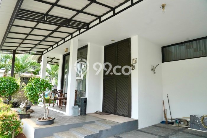 Hunian Eksklusif Dijual LT 143m2 di Ciputat Timur, Tangerang Selatan Hunian Eksklusif Dijual LT 143m2 di Ciputat Timur, Tangerang Selatan