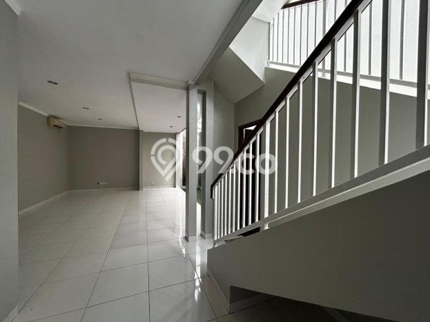 Rumah sewa siap pakai 4 KT di Bintaro, Tangerang Selatan Rumah sewa siap pakai 4 KT di Bintaro, Tangerang Selatan